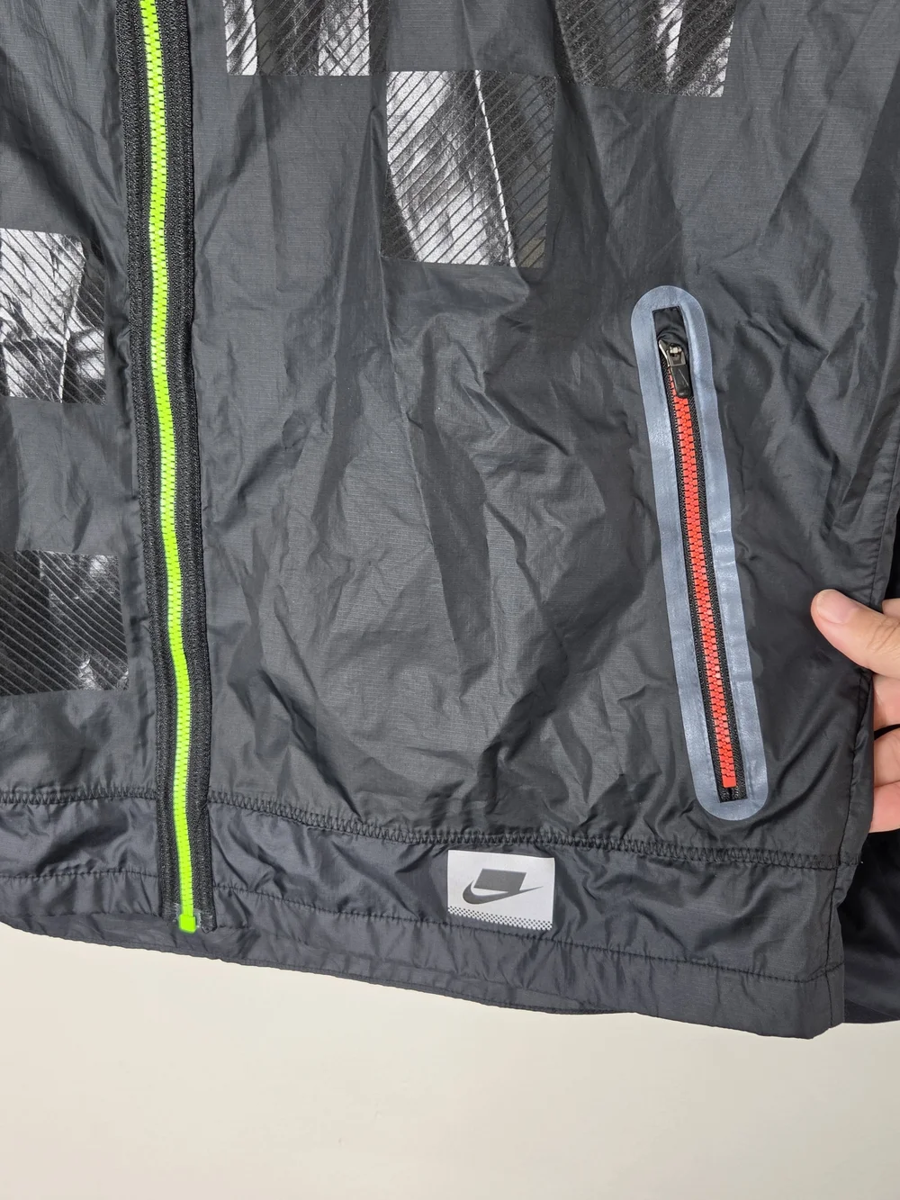 Nike Shield Flash Running Hooded Jacket